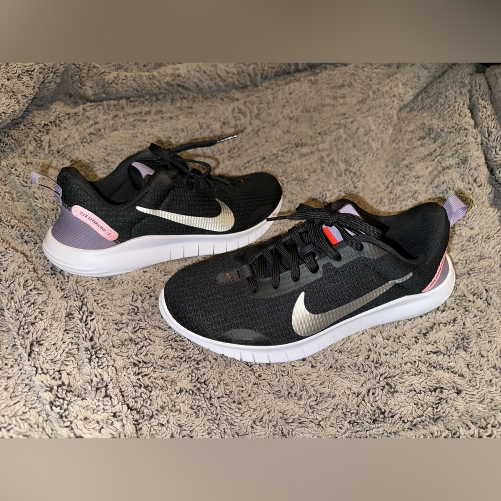 Size 7 Nike Flex Experience Run RN 12 dv0746-005 running shoes sneakers